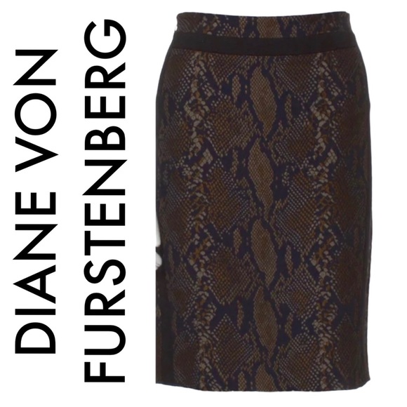 Diane Von Furstenberg Dresses & Skirts - DIANE VON FURSTENBERG NEW WITHOUT TAGS BLACK GOLD SNAKE PATTERN SKIRT SIZE 2